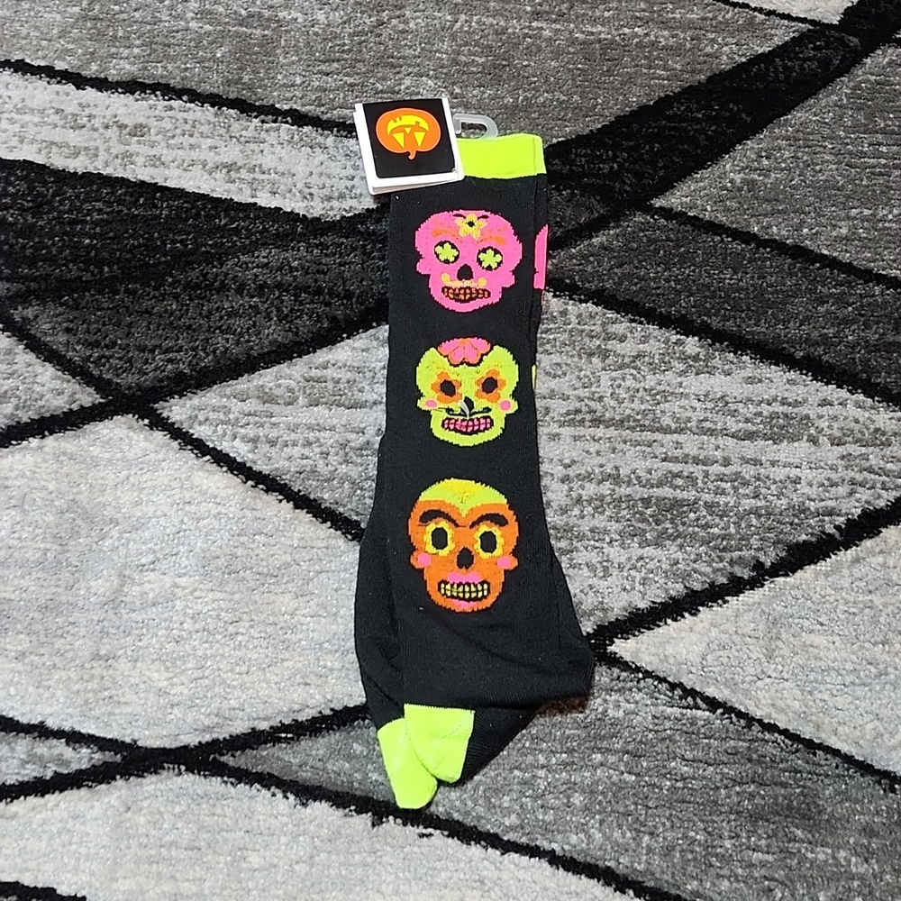 SUGAR SKULL NEON & BLACK NOVELTY KNEE HIGH SOCKS